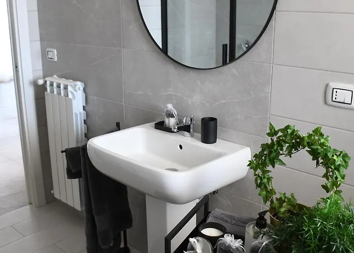 Thesan Nocleg ze śniadaniem 3*